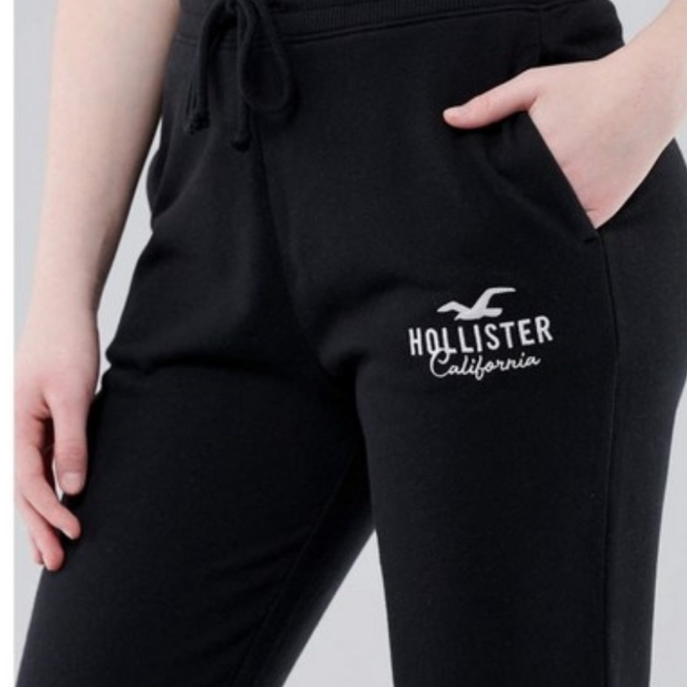 Hollister Black High-Rise Sweatpants